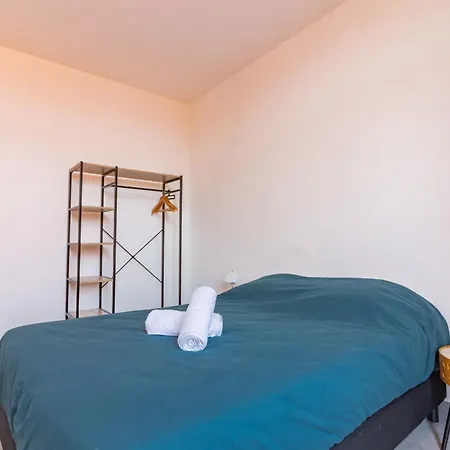 Appartamento Moderne Et Elegant Michel Torrent 2 *